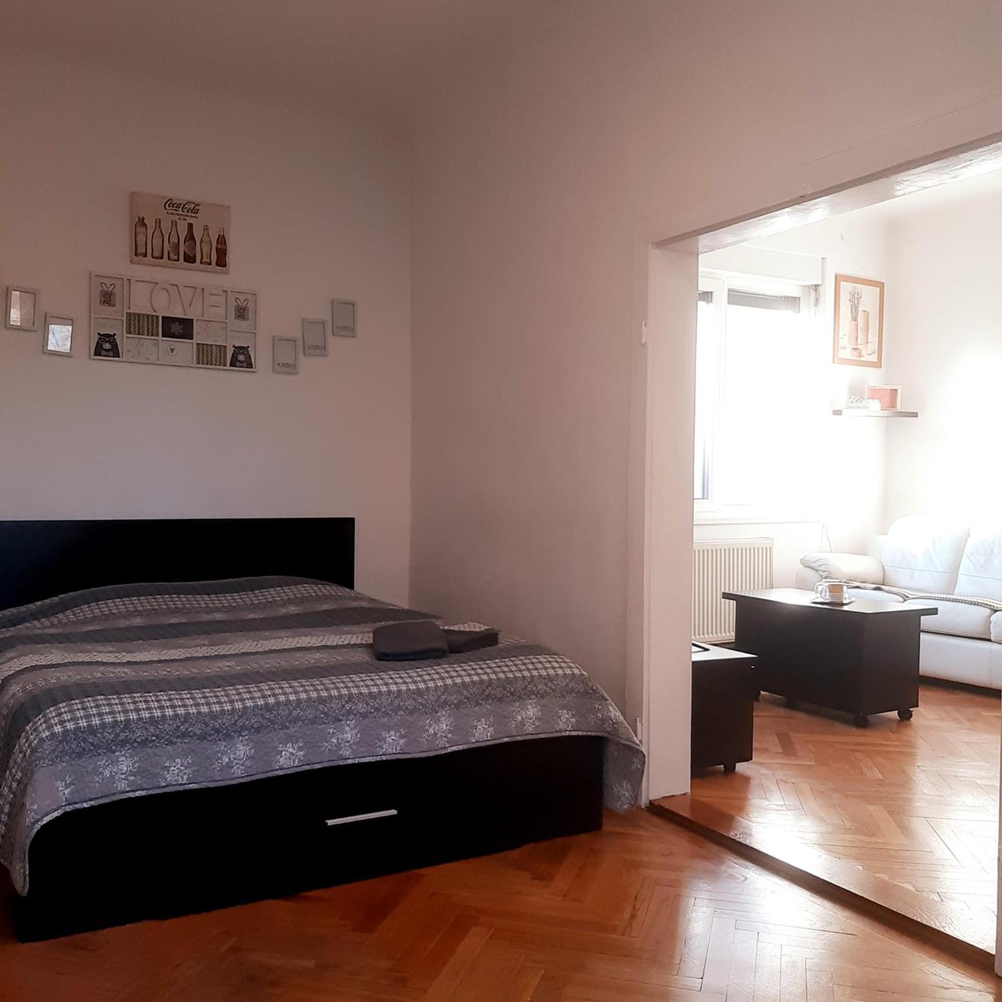 Apartment Pops 2 Клуж-Напока Екстериор снимка